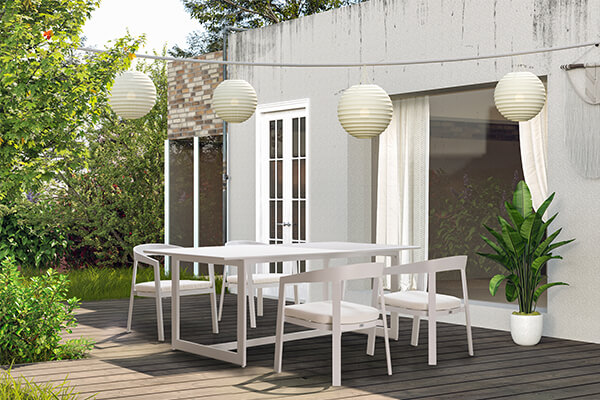 Outdoor dining set