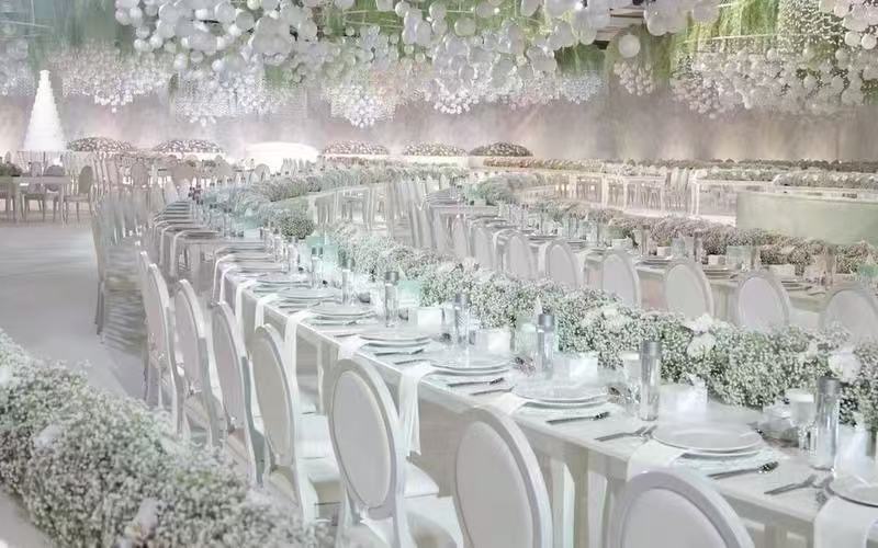 Banquet tables and chairs 
