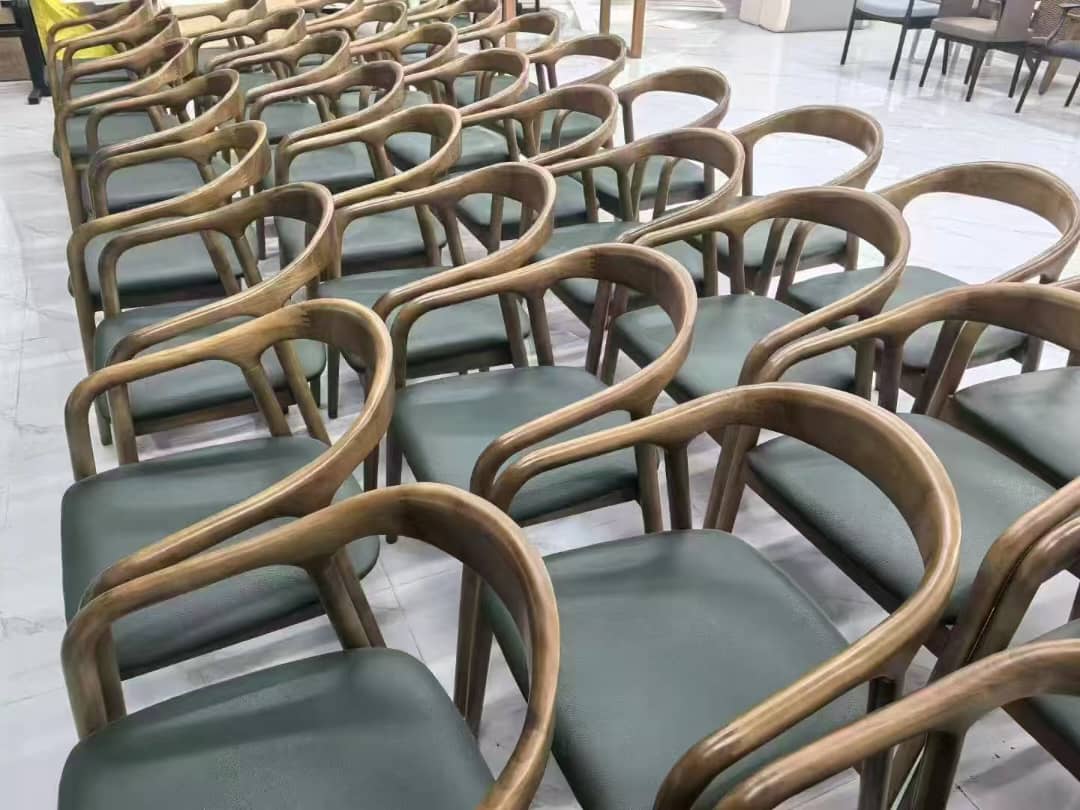 Banquet chairs 