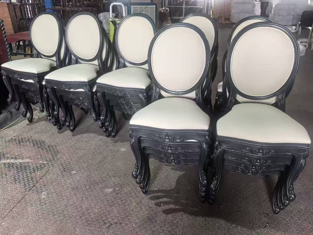 Banquet chairs 