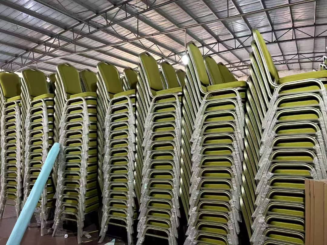 Banquet chairs 