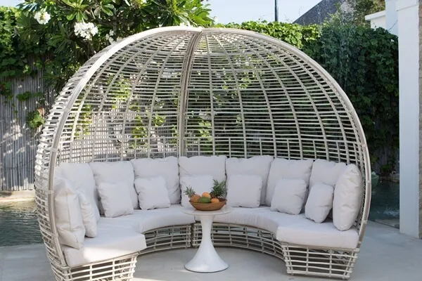 Outdoor Daybed