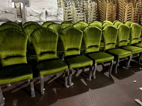 Banquet chairs 