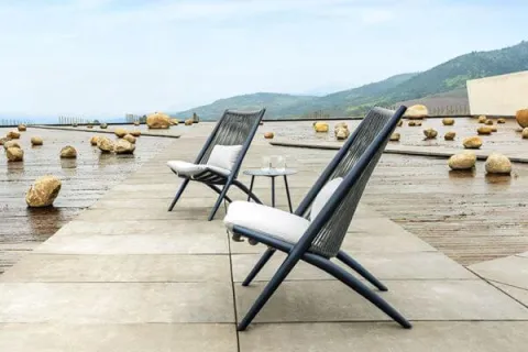 Outdoor rope lounge chair