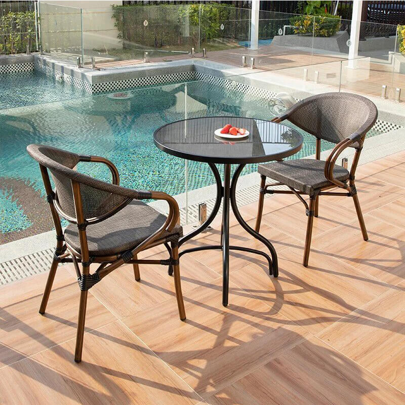 Starbucks outdoor chairs