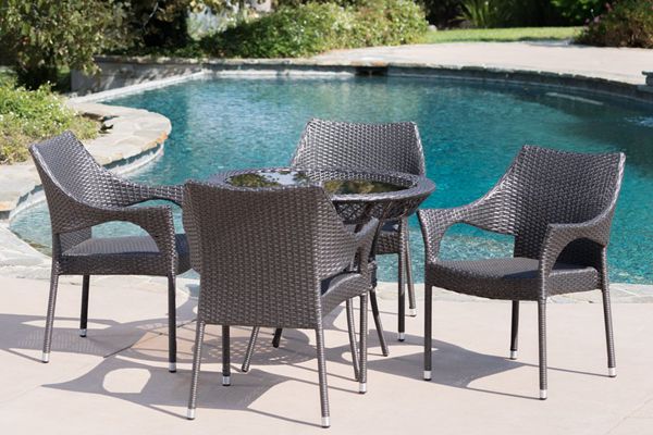 Wicker dining set